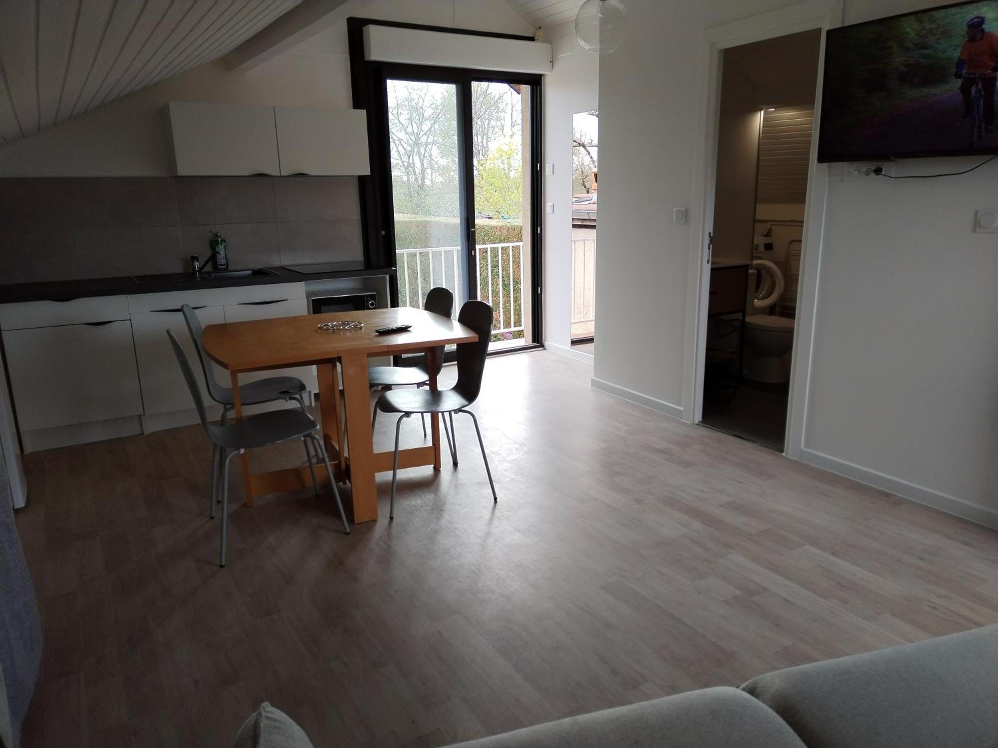 Апартаменты Chez Mimi 1,7 Kilometres De Luxeuil Les Bains Froideconche Экстерьер фото
